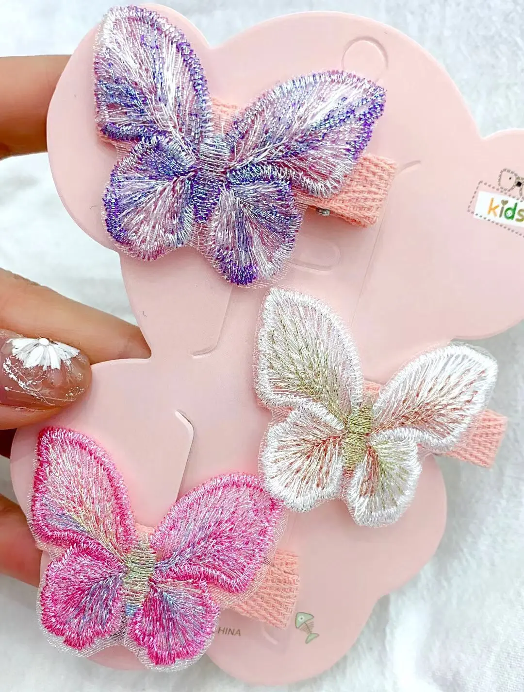 New 9pcs/Lot Shiny Butterfly Accessory For Apparel Sewing Materials Wedding Dress DIY Lace Trim