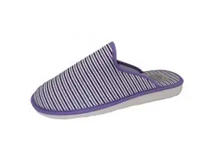 House Slipper/The Pool Slipper Company/women/closed toe/canvas instep/lilac Color/Eva sole/very light