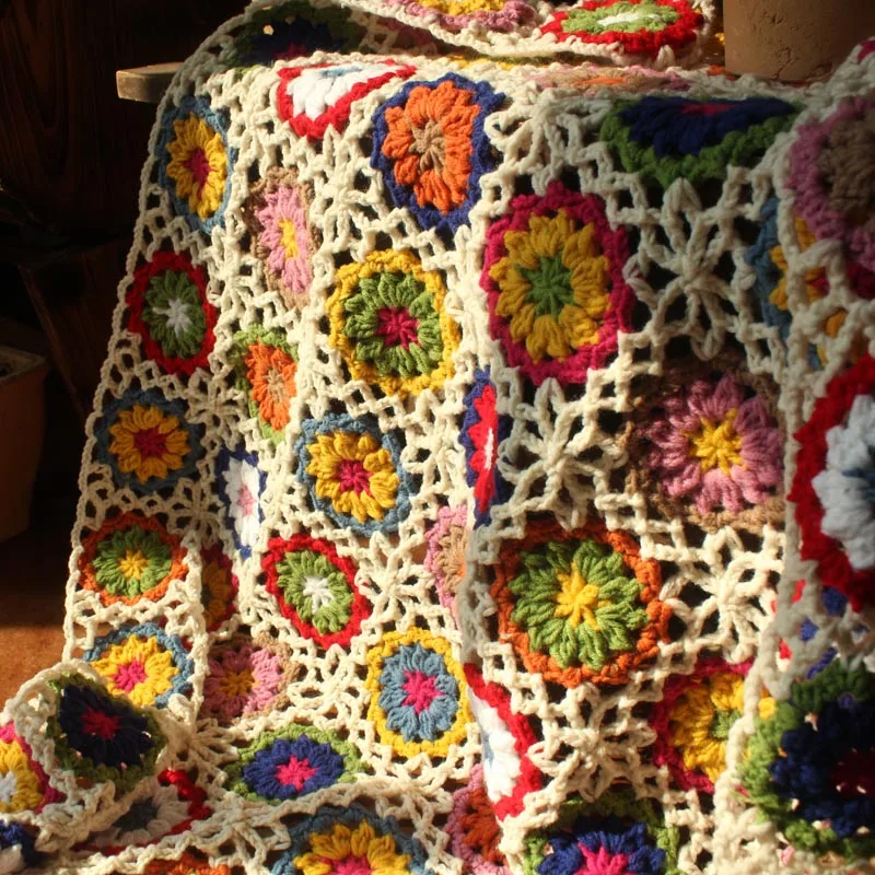 

Retro Daisy Handmade Crochet Blanket Woven Sleepping Blanket Sofa Bed Casual Nap Throw Table Cover Crocheted Knitted Blankets