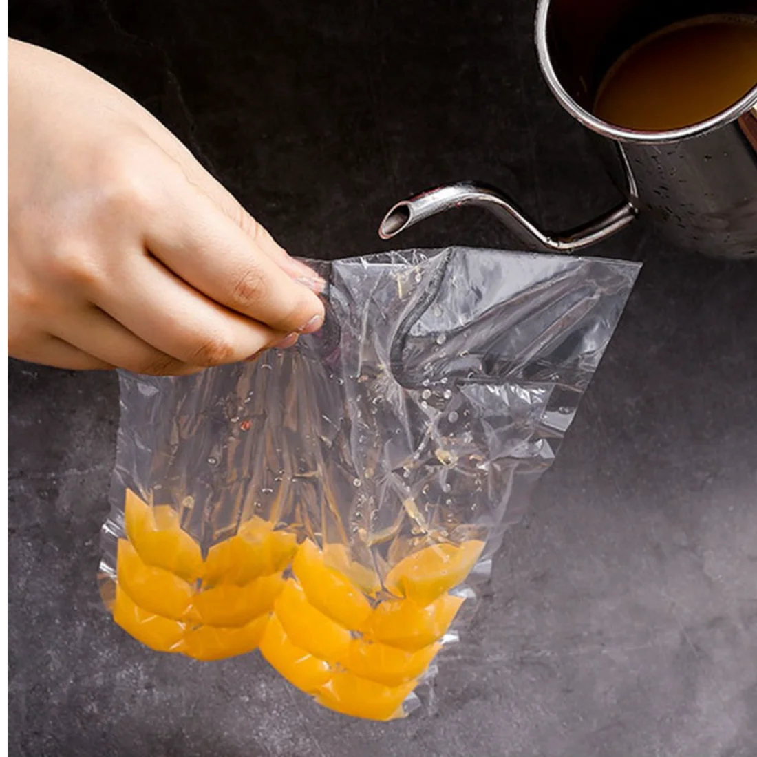 10pcs/pack Ice Cube Mold Disposable Self-Sealing Ice Cube Bags Transparent Faster Freezing Ice-making Mold Bag Kitchen Gadgets