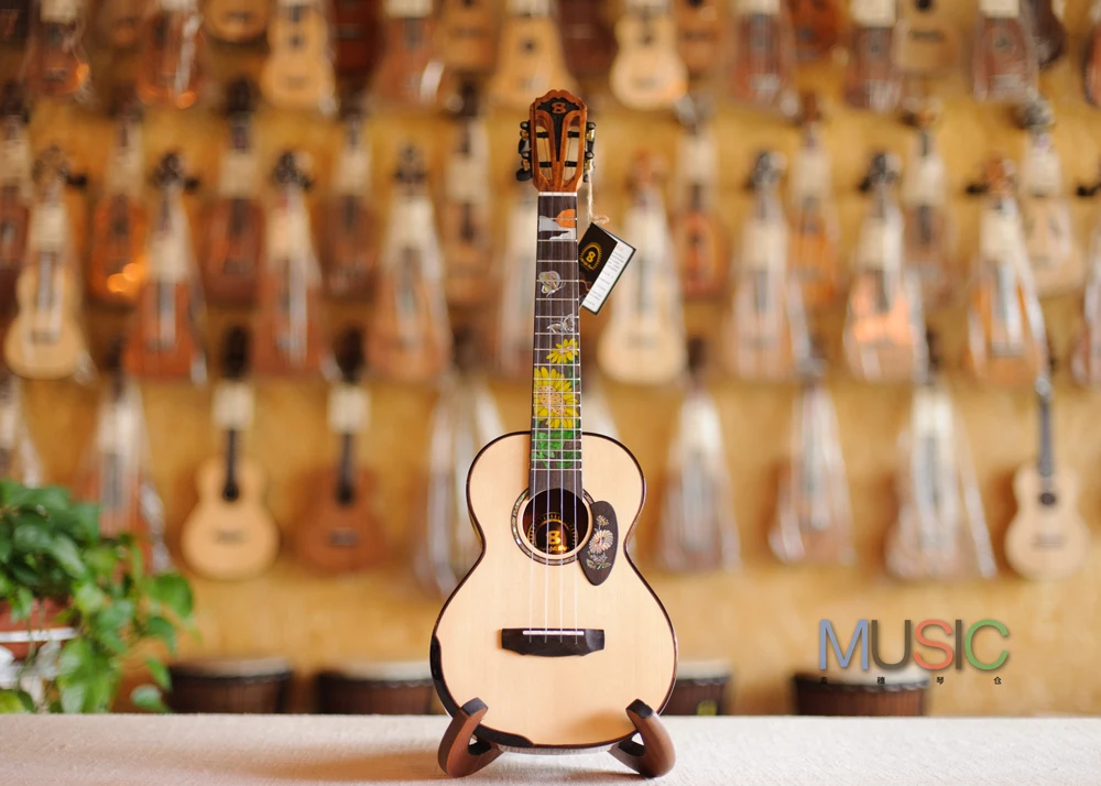 Bright Sun BS-80T 26 inch Ukulele Solid Spruce Rosewood With Case/Tuner/Capo/Belt/Strings/Picks