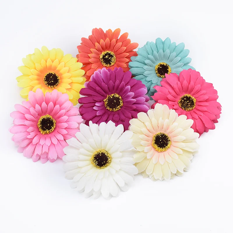 Fleur artificielle en soie Gerbera, 50/100 pièces, liquidation d'accessoires de mariée, mur de mariage, scrapbook, décoration de maison, boîte à cadeaux diy