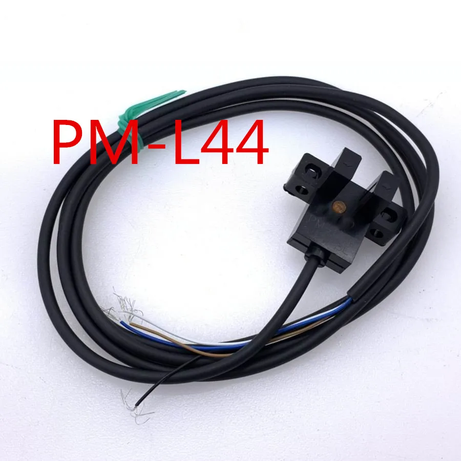 

5PCS PM-L44 PM-L44P PM-T44 PM-T44P NEW Ultra-small Micro Photoelectric Switch Sensors