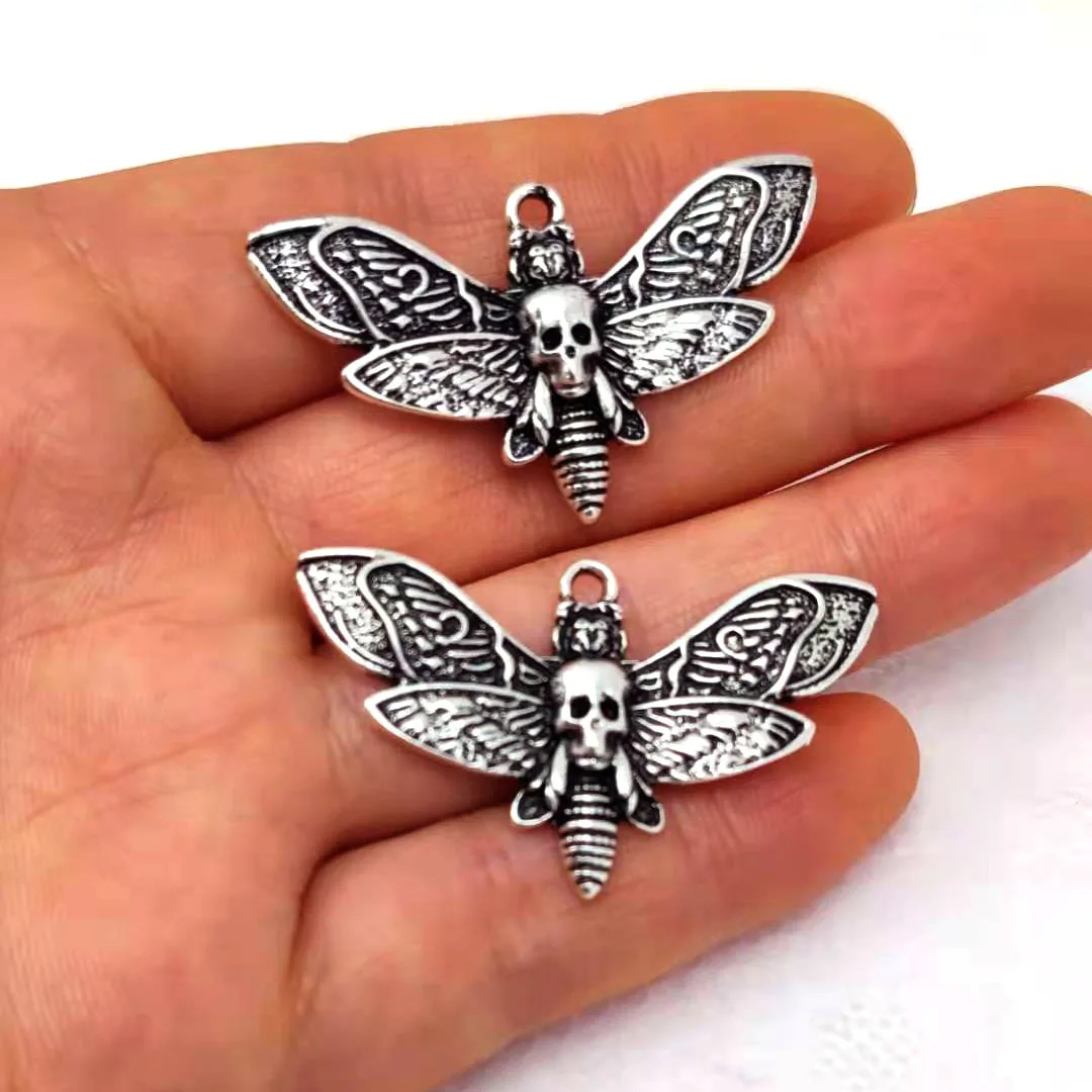 hzew 5pcs Women Wedding Party Fashion Jewelry charm Gifts Moon Moth Pendant charms for women man Accessories