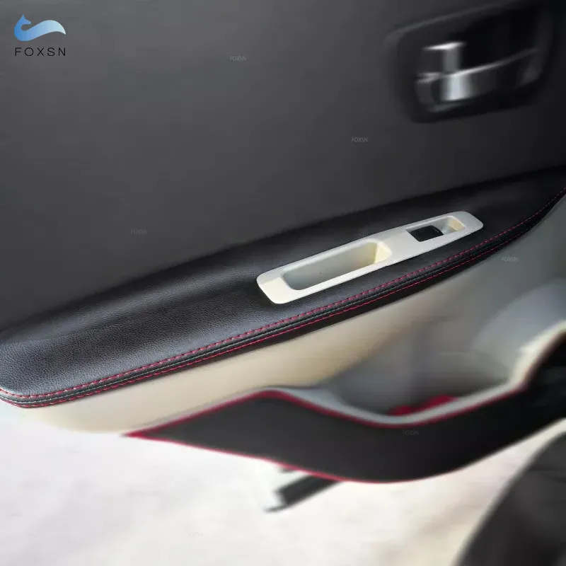 Dla Nissan QASHQAI J10 2007 - 2015 Wewnętrzne panele drzwi samochodu Pokrywa podłokietnika Wykończenie z mocowaniem Czarna skóra z mikrofibry - czerwona linia