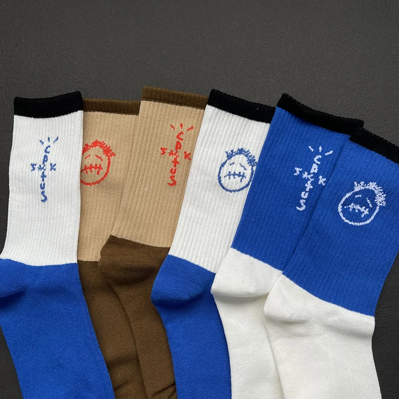 Calcetines deportivos de algodón puro para hombre, medias de color blanco, azul y marrón para Skateboard, venta al por mayor, 3 pares por caja