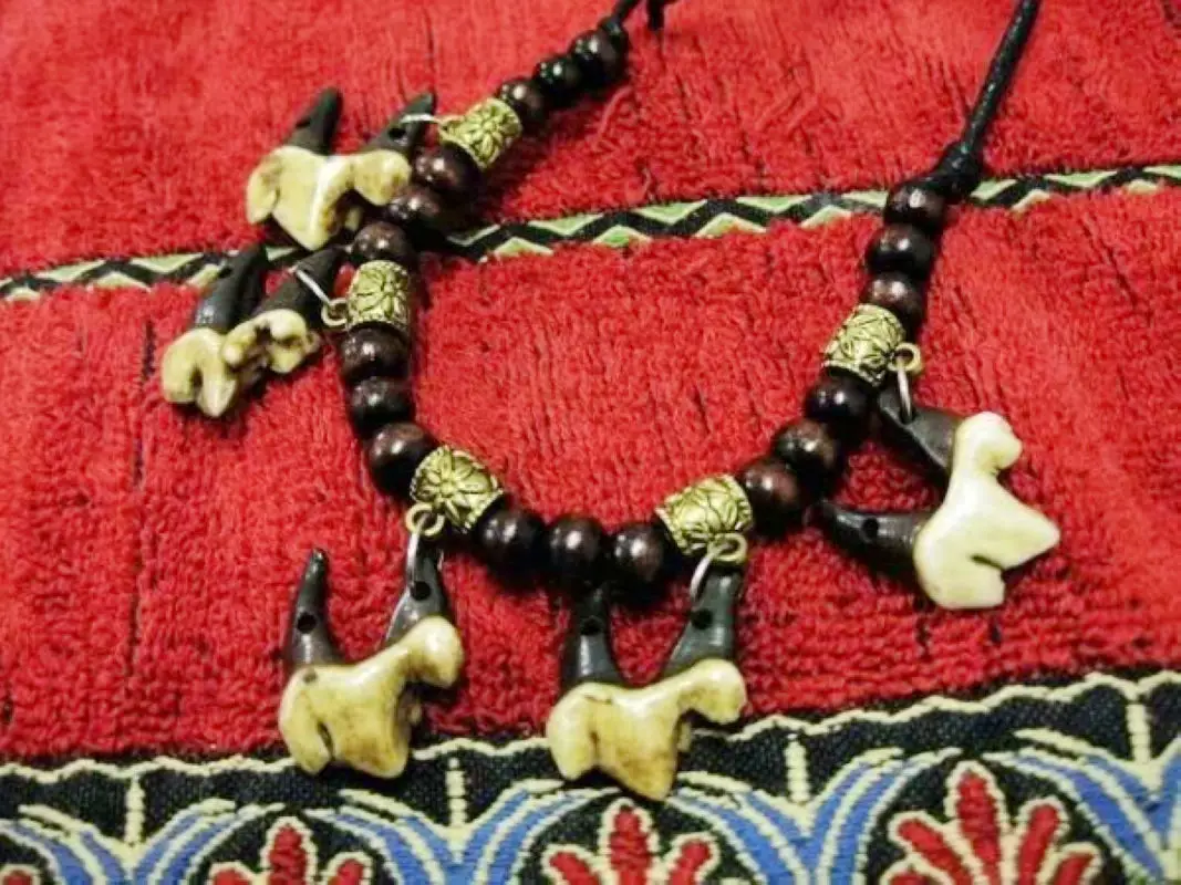 12 pcs Punk Style Tibet necklace Vintage Hot sale imitation wolf teeth beaded adjustable length couple amulet gift