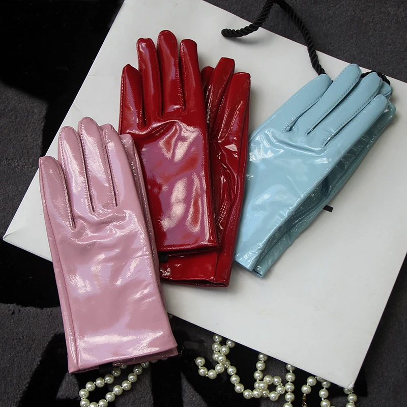 Patent Leather Glove Woman Genuine Leather Short Style Autumn Winter Warm Velvet Lining Leisure Driving Gloves