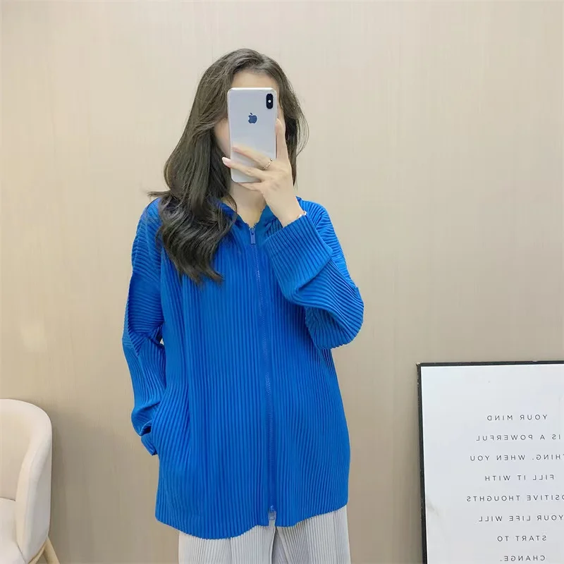 Miyake Pleated New Zipper Hoodie Cardigan Jacket Jacket Loose Large Casual Colid Color Women's Spring 2024