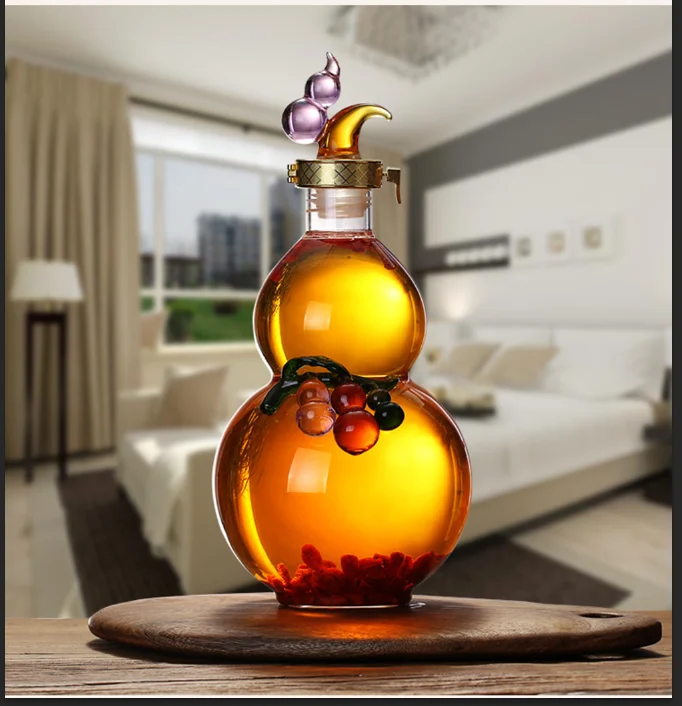 Raised Bovine Animal Shaped High Borosilicate Glass Bubble Bottle