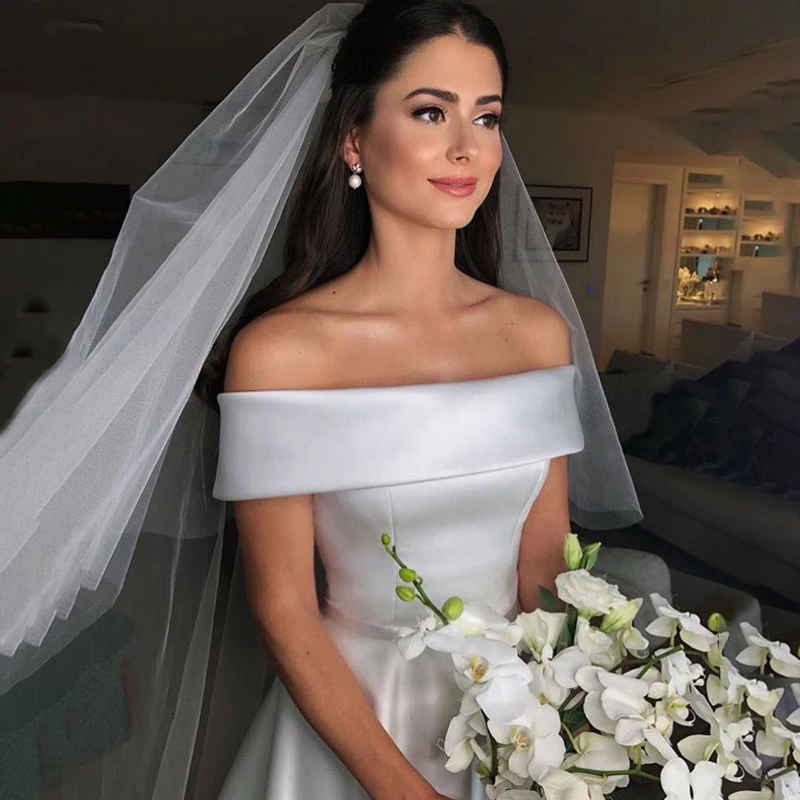 Bottoni con spalle scoperte abito da sposa semplice taglio basso senza maniche Tieknot abito da sposa in raso di lusso con collo dritto su misura