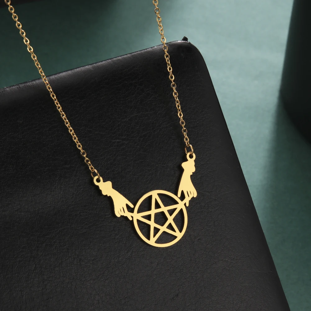 Cazador Magic Astrolabe Pendant Necklace Hands Pentagram Stainless Steel Necklaces Amulet For Women Jewelry Gifts Wholesale 2024