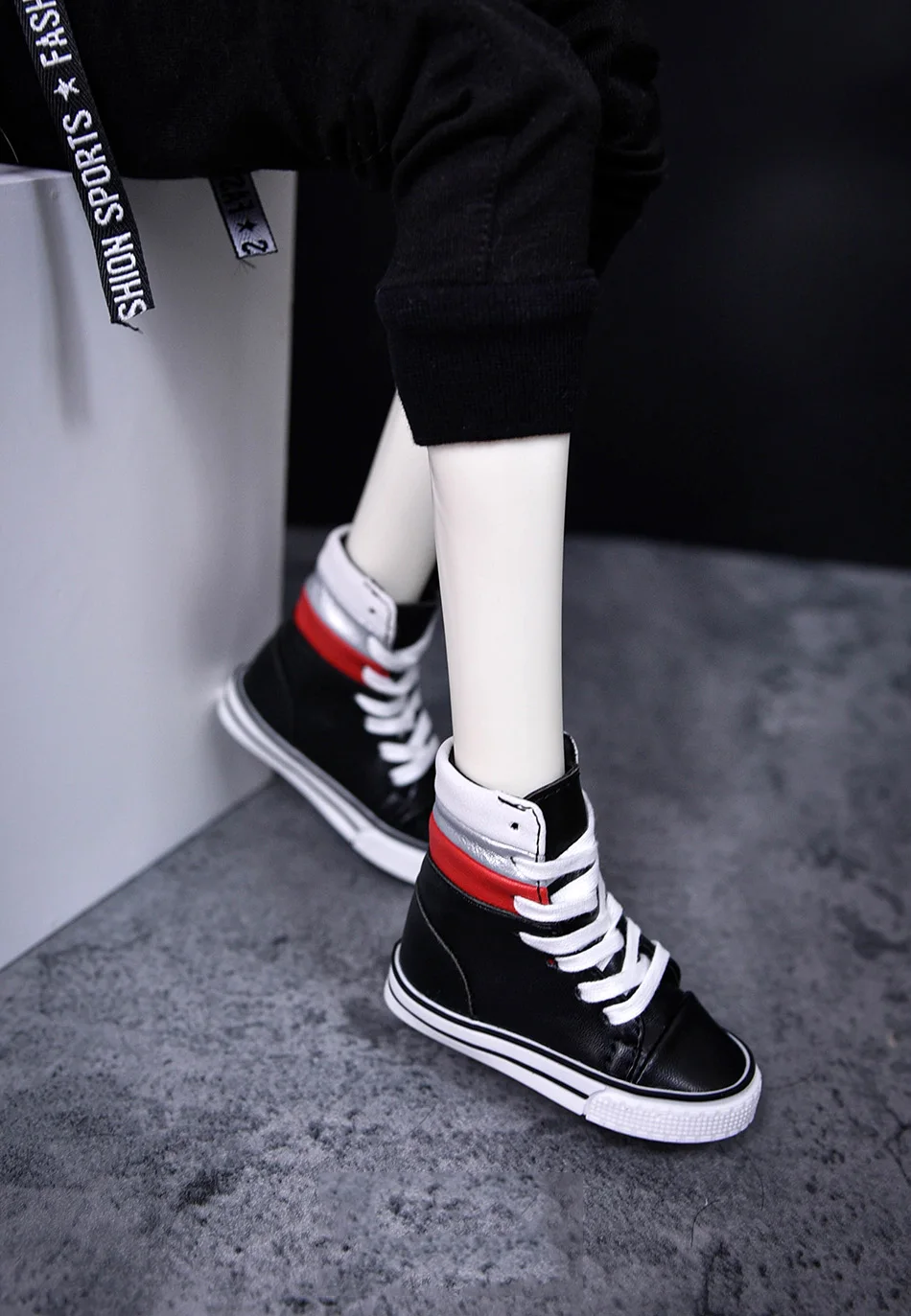 

BJD Doll shoes suitable for 1-3 1-4 uncle size tricolor stitching high-top shoes doll accessories