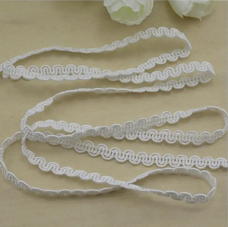 0.6CM di larghezza ricamo caldo fiore bianco pizzo tessuto Trim nastro cucito fai da te Applique colletto frangia mestiere matrimonio Guipure Decor