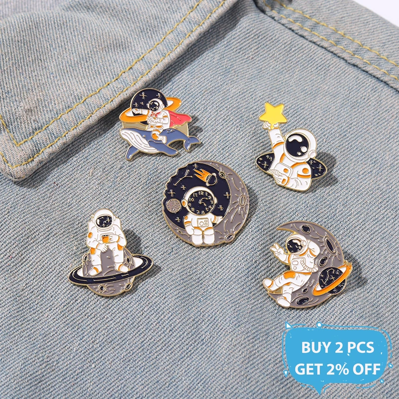 Universe Starry Sky Lapel Pins Planet Star Cartoon astronauts Brooches Space Ocean Badges Jewelry Gift Women Men Accessories