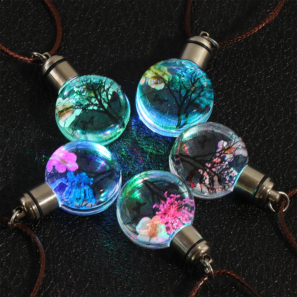 1Pcs Trendy LED Luminous Flower Pendant Ball Necklace For Women Crystal Glass Ball Dried Flowers Necklace Party Wedding Jewelry