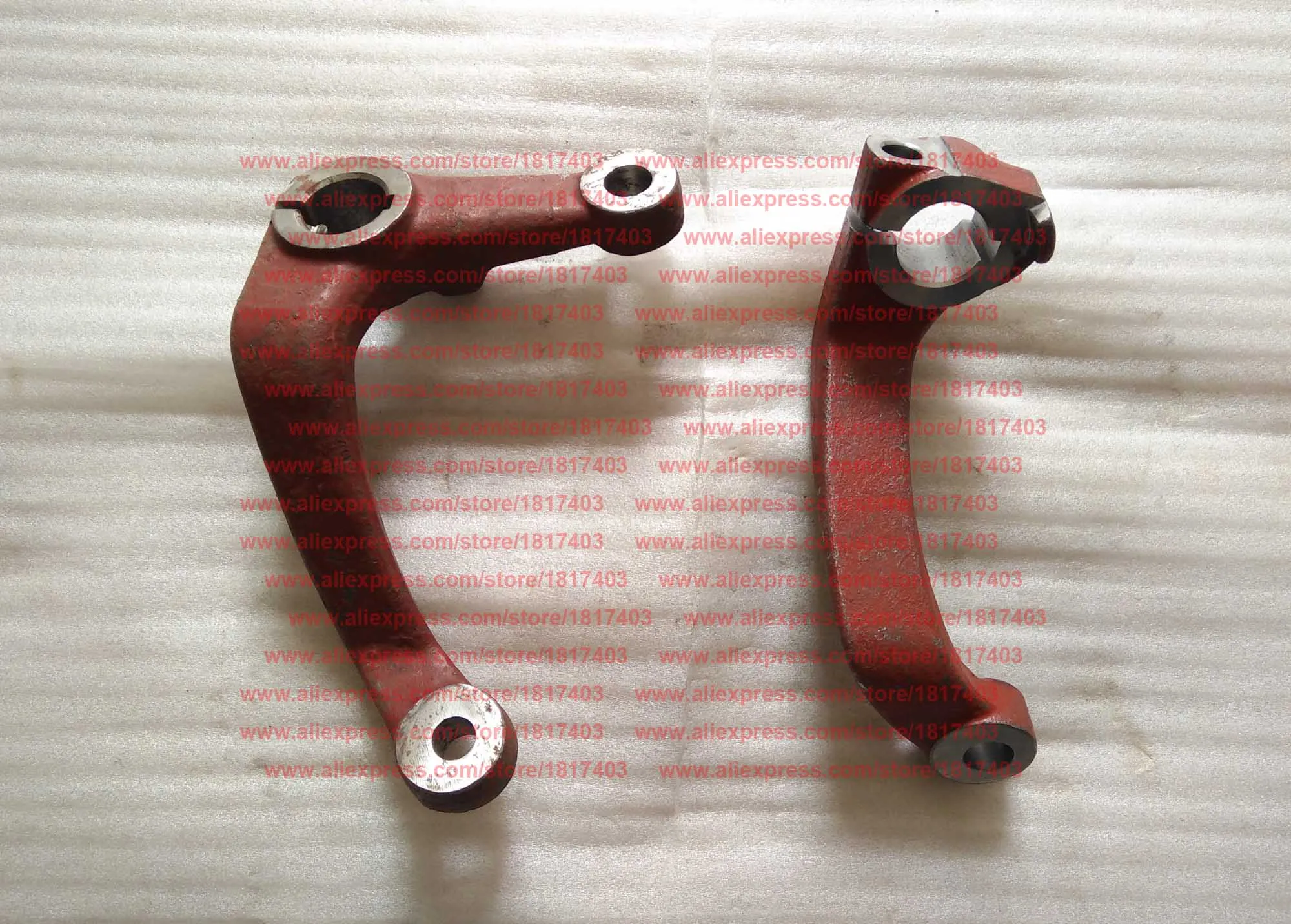 300.31.106 Right link arm + 300.31.108 Steering arm, DONGFENG / EAST WIND / Midway / Taskmaster Tractor Parts, 25HP-40HP, DF300A