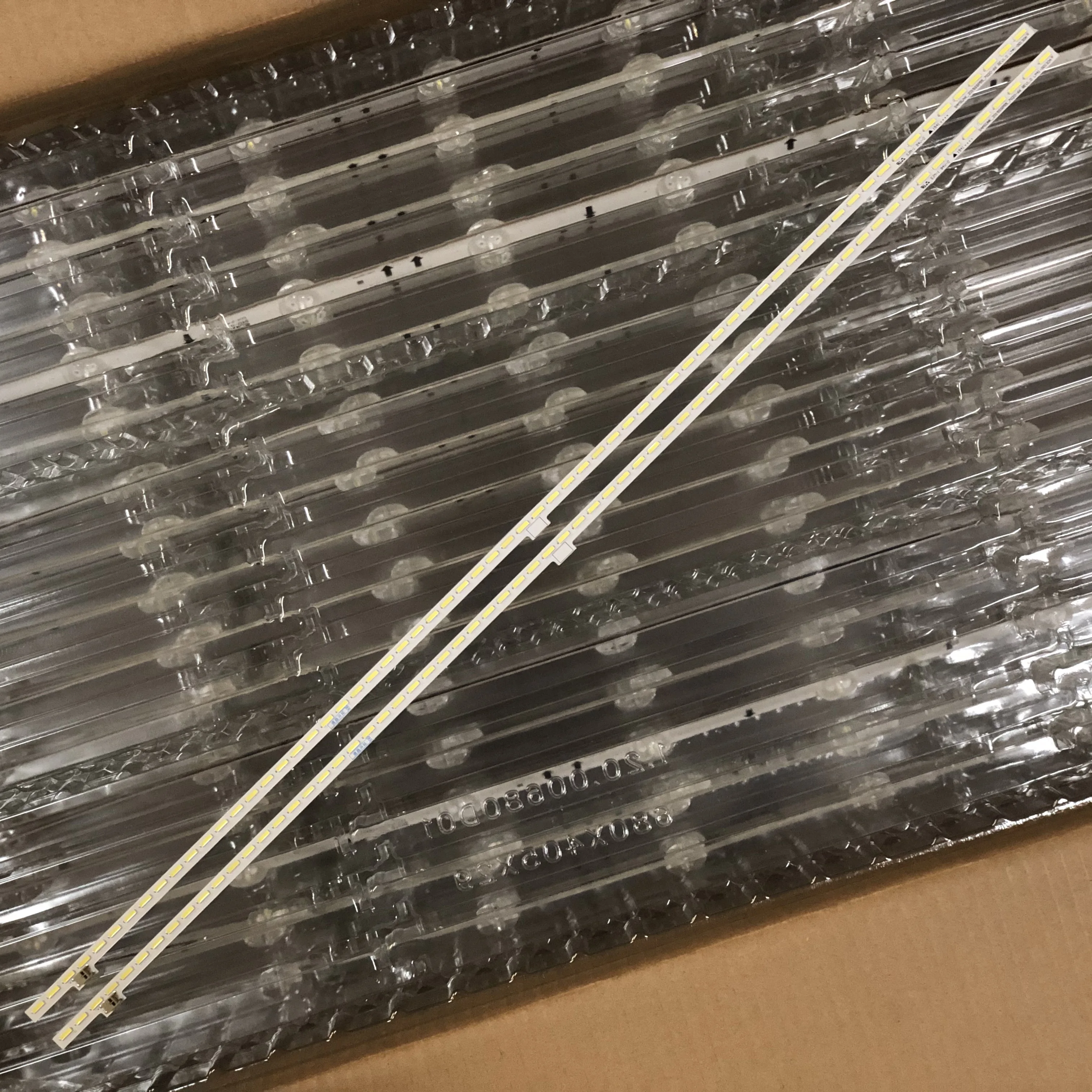 Фонарь для подсветки светодиодный RUNTKB480WJ