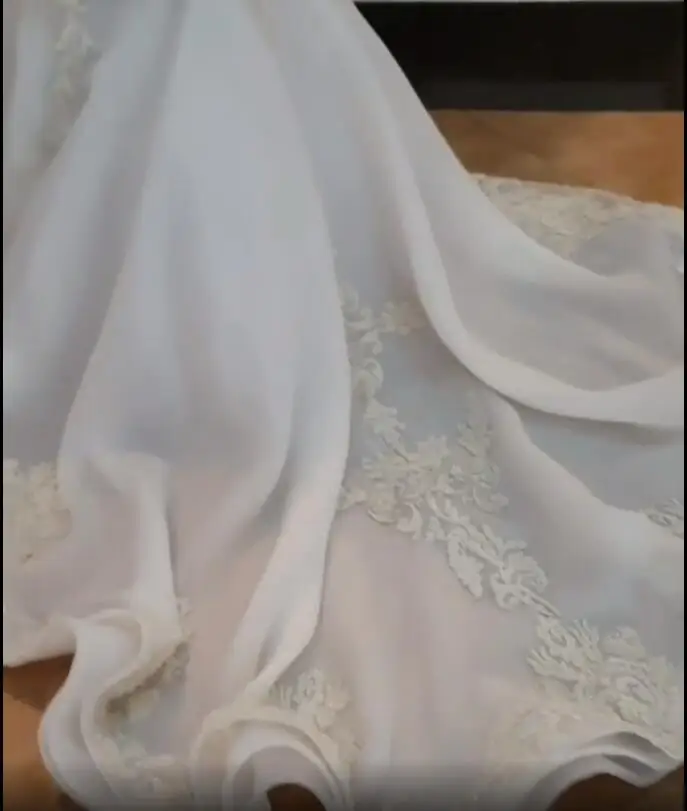 Abiti da sposa in rilievo di pizzo lussuoso personalizzato arabo taglie forti abiti da sposa a sirena con collo trasparente abiti da sposa Vintage