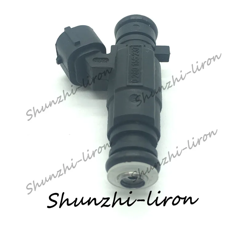 Fuel Injector Nozzle for 1990-2015 Volkswagen SANTANA 3000 passat B5 2.0L L4 0280156238 0280156237