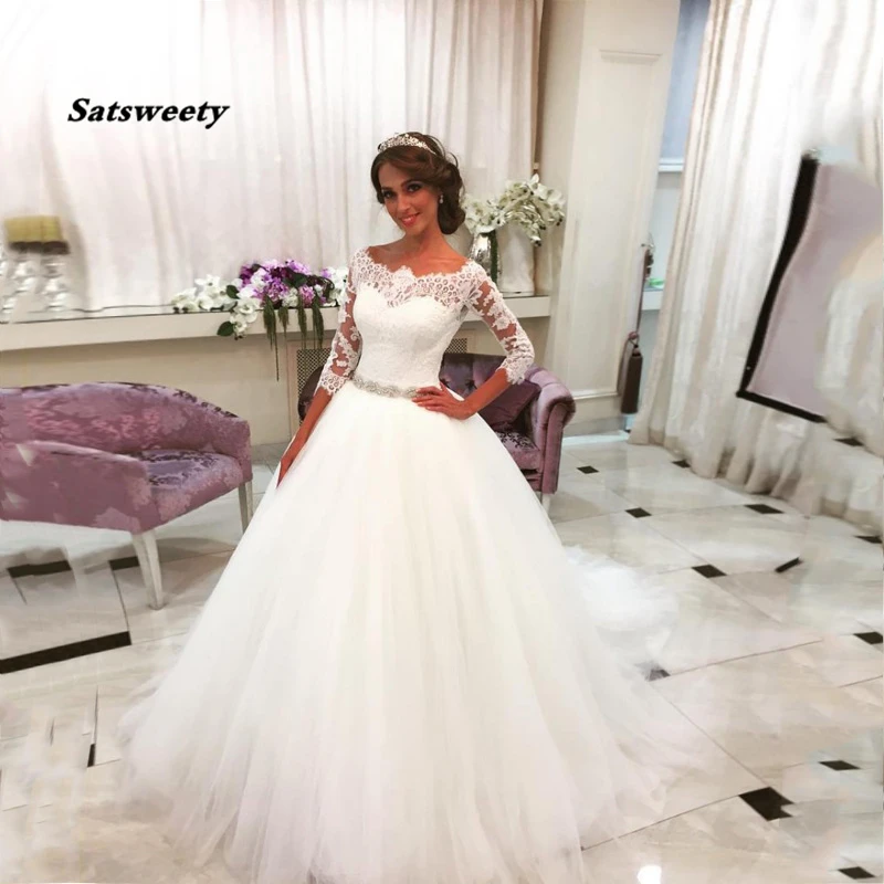 Elegant White Lace Appliques Ball Gown Wedding Dresses Half Sleeves Beads Sash Button Back Wedding Gowns robe de soiree