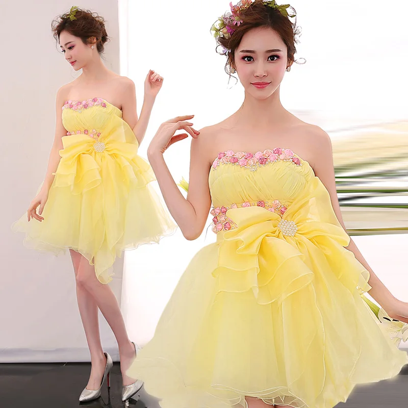 Vestidos de tul amarillo claro, Vestidos cortos de quinceañera, moda Sexy sin tirantes, vestido de fiesta de graduación, apliques, presentador personalizado