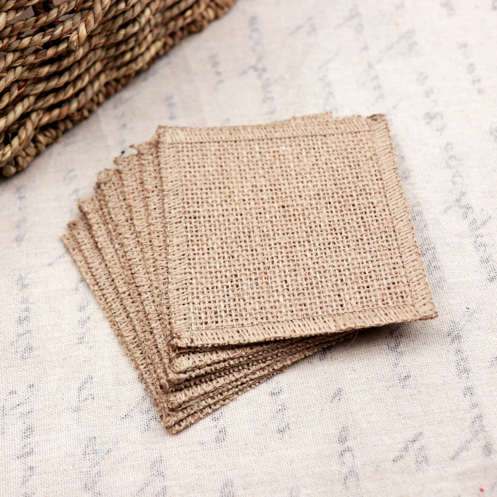 Napperon en Toile de Jute Naturelle, 4 Pièces, Polymères de Table en Lin, Napperon Cowijk, Décoration de Salle à Manger, Tampon pour la Maison, ixde