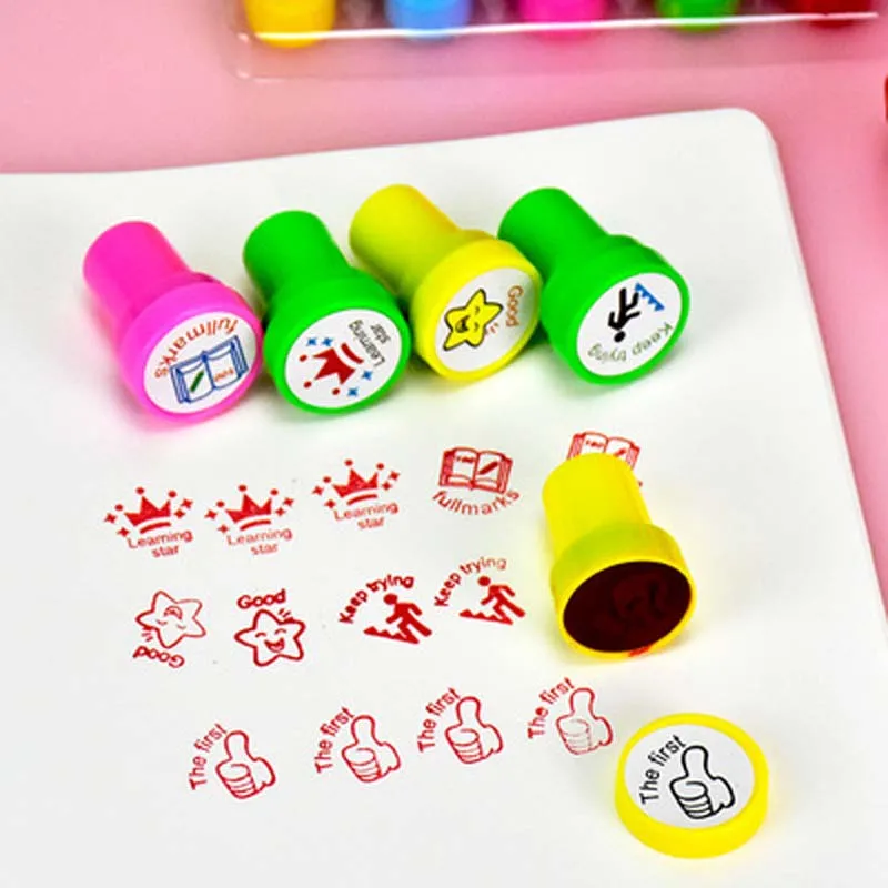 

10pcs/Set Round Multicolor Fun Cute English Child DIY Scrapbook Kids Stamp Cartoon Rubber Stamps Scrapbooking Reward Toy