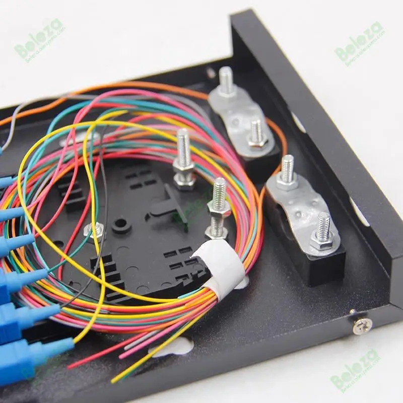 1x8 ports pigtail Cassete Splitter box Fiber optical Patch Panel Fiber optic terminal box 8 core CATV SC FPC with adapter