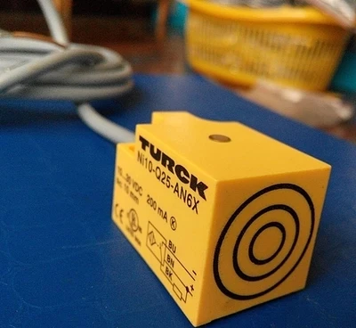 NI10-Q25-AN6X NI10-Q25-AP6X Turck Proximity Switch Sensor  New High Quality
