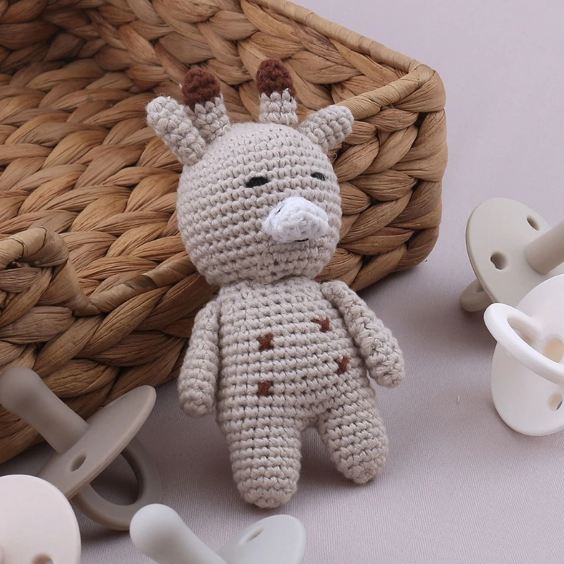 Grzechotki dla dzieci DIY szydełka lew w stylu kreskówki Fox Doll dzwonek ręczny rzeźbione drewniany pierścień gryzaki noworodka molowe gryzak zabawki edukacyjne