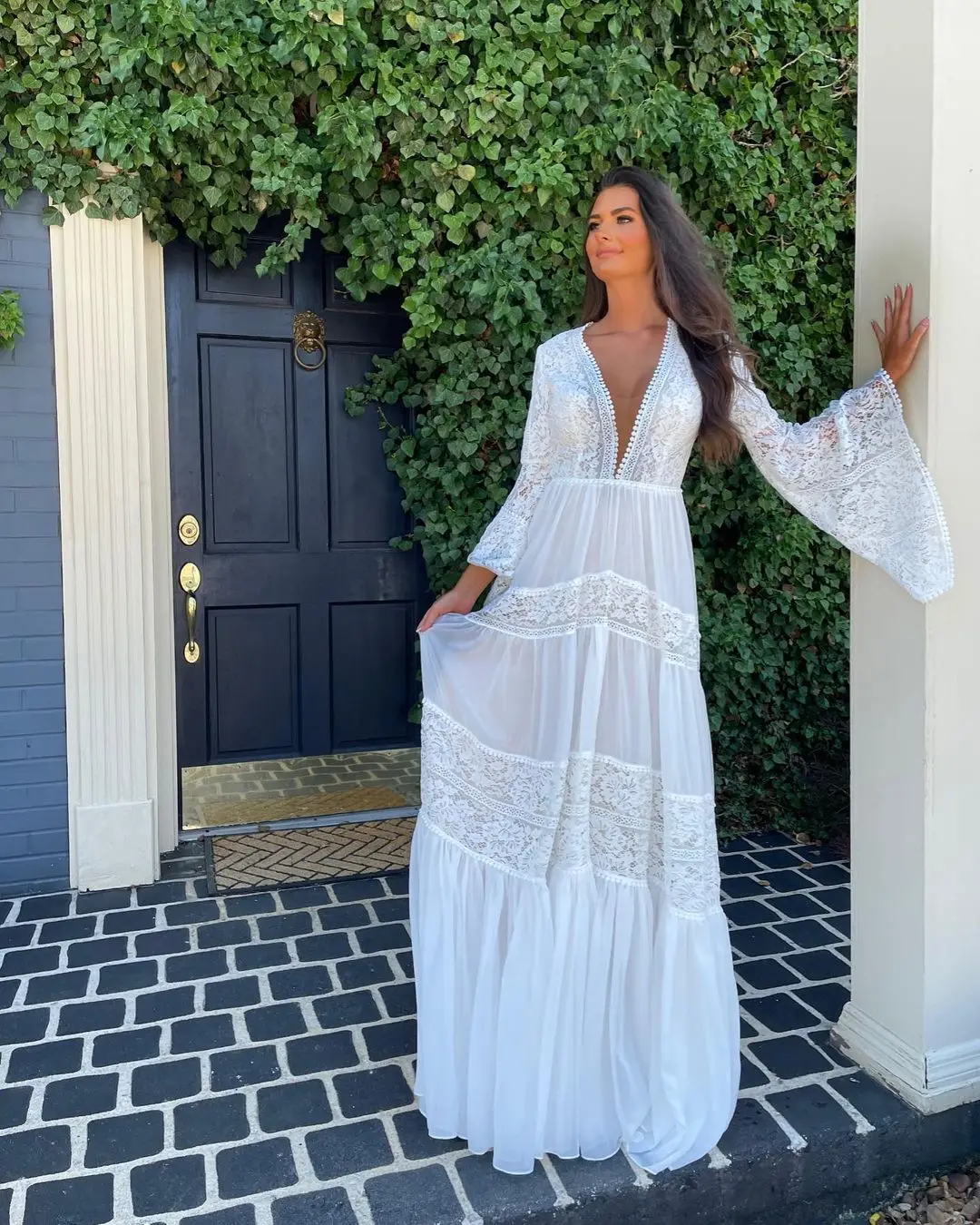 Bohemian vestidos de novia 2021 A-Line Deep V-Neck Vintage Bridal Wedding Dress Floor Length Garden Long Flare Sleeves Boho