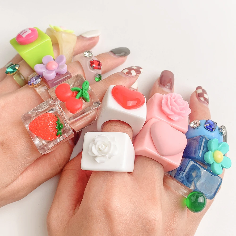 New Trendy Multicolor Big Chunky Square Resin Acrylic Rings for Women Cute Heart Round Fruits Bead Geometric Rings Party Jewelry