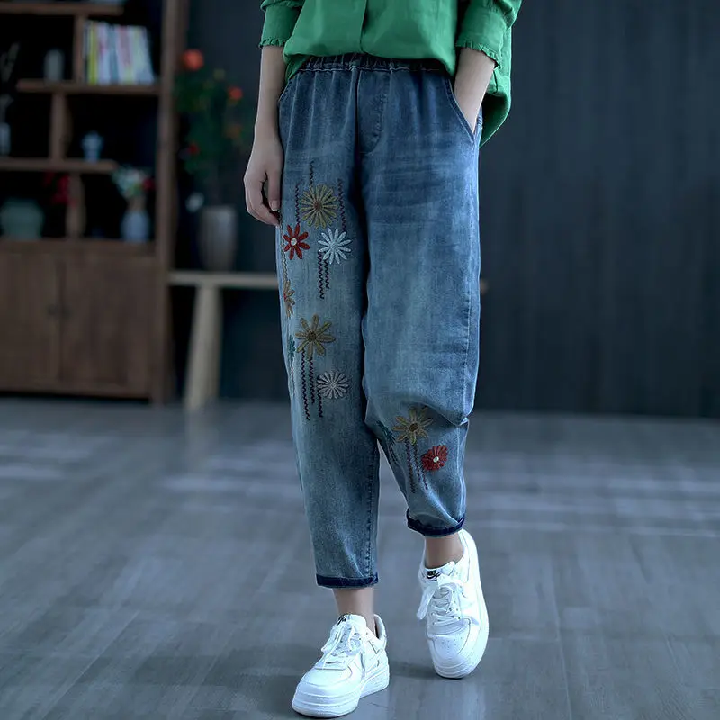 Jeans High Waist Women Retro Straight Trousers For Female Ankle Length Pants Elastic Waist Harem Pant Hole Embroidered Jeans