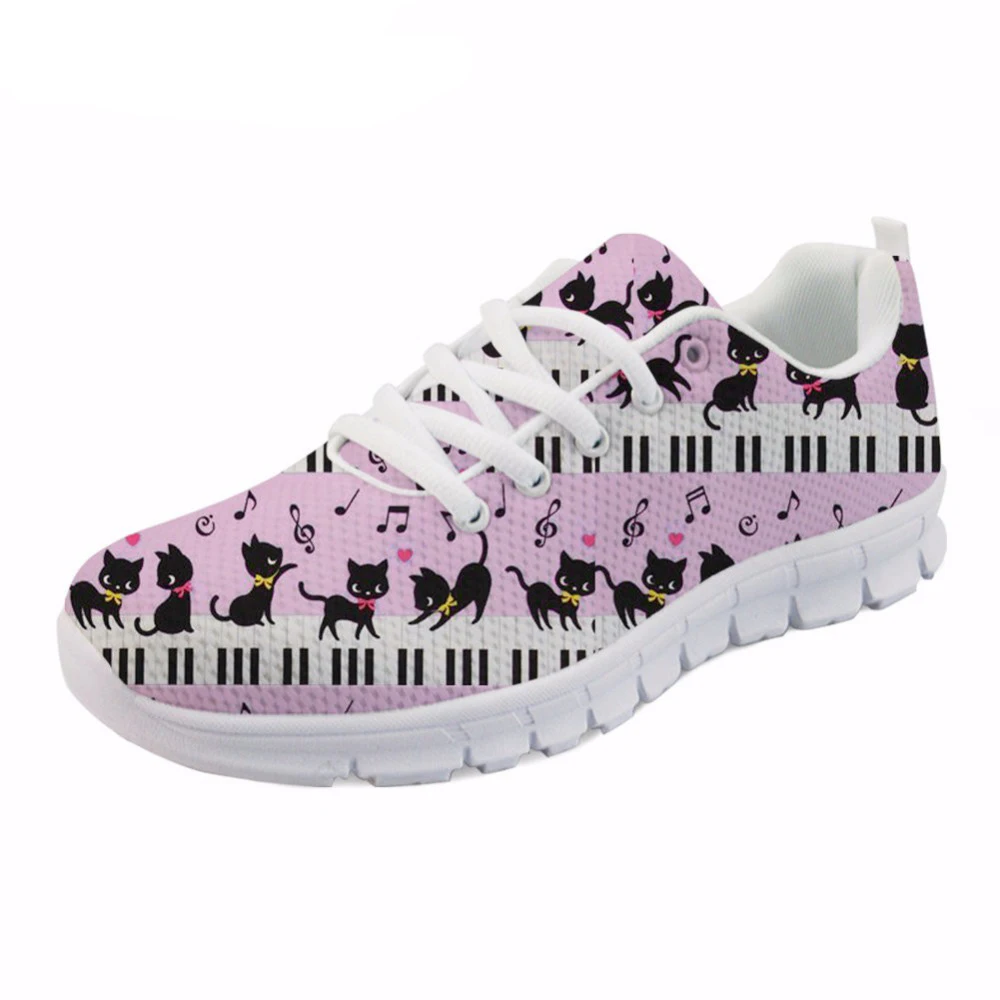 

2025 модные женские кроссовки на плоской подошве, спортивная обувь для бега с рисунком кота и фортепиано, музыкальная нота, легкие женские туфли на плоской подошве с принтом