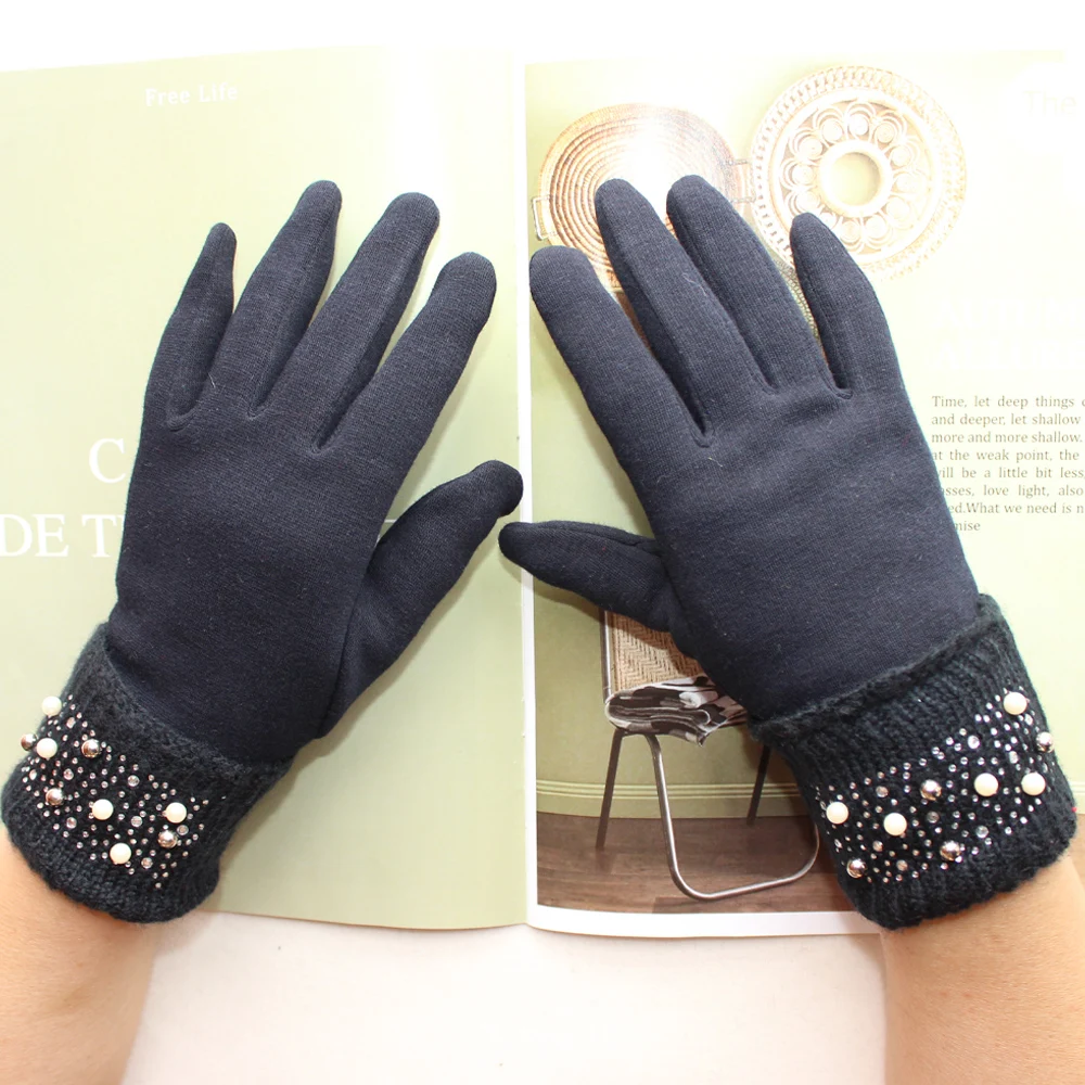 Bickmods New Ladies Knitted Gloves Colored Diamond Style Fashionable Autumn and Winter Warmth Gloves