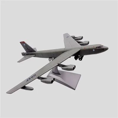 B52 military fighter aircraft model b-52 stratospheric long-range strategic bomber model 1/200