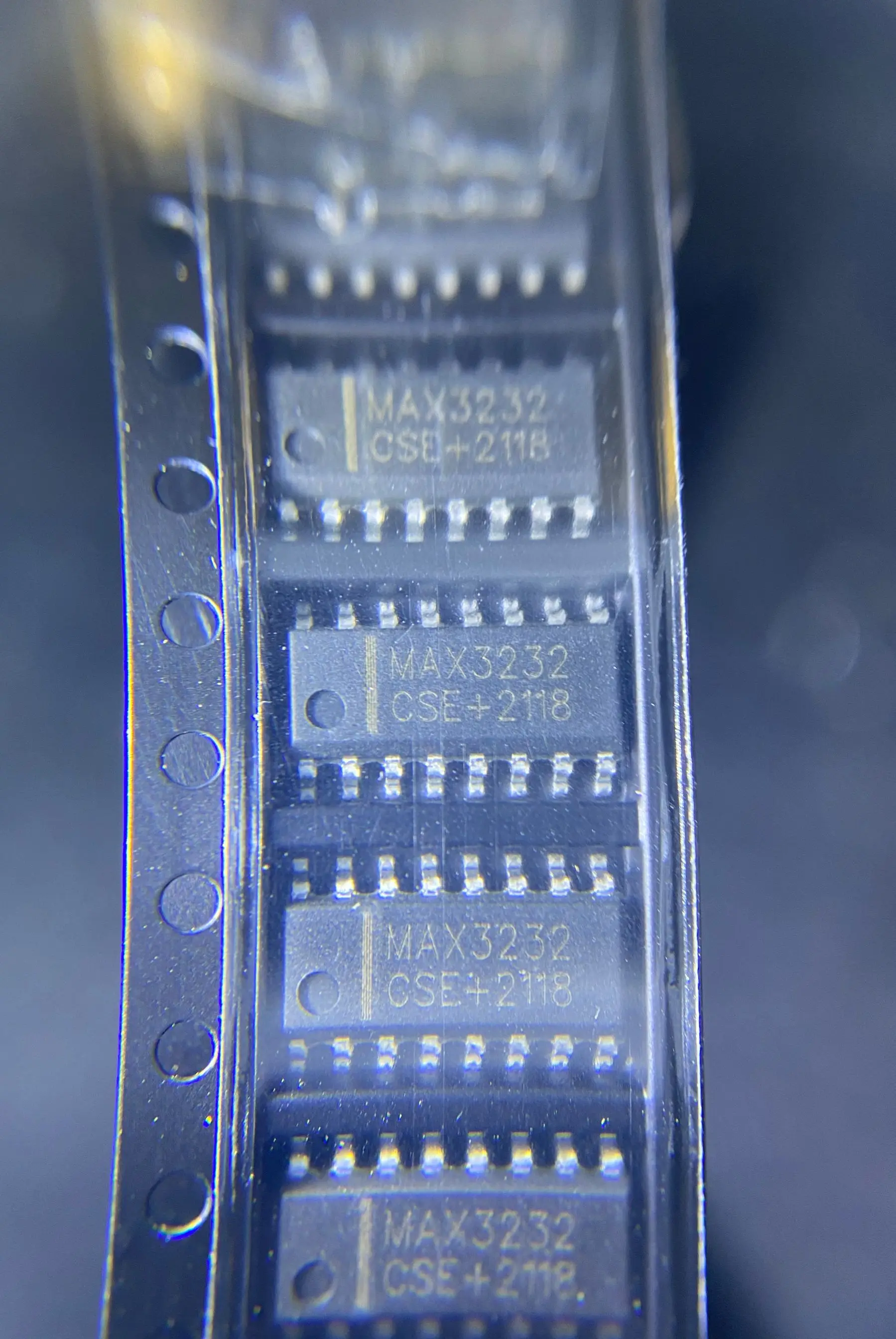 50 قطعة/الوحدة MAX3232 3232CSE MAX3232CSE MAX3232ESE SOP16 جديد الأصلي شحن مجاني