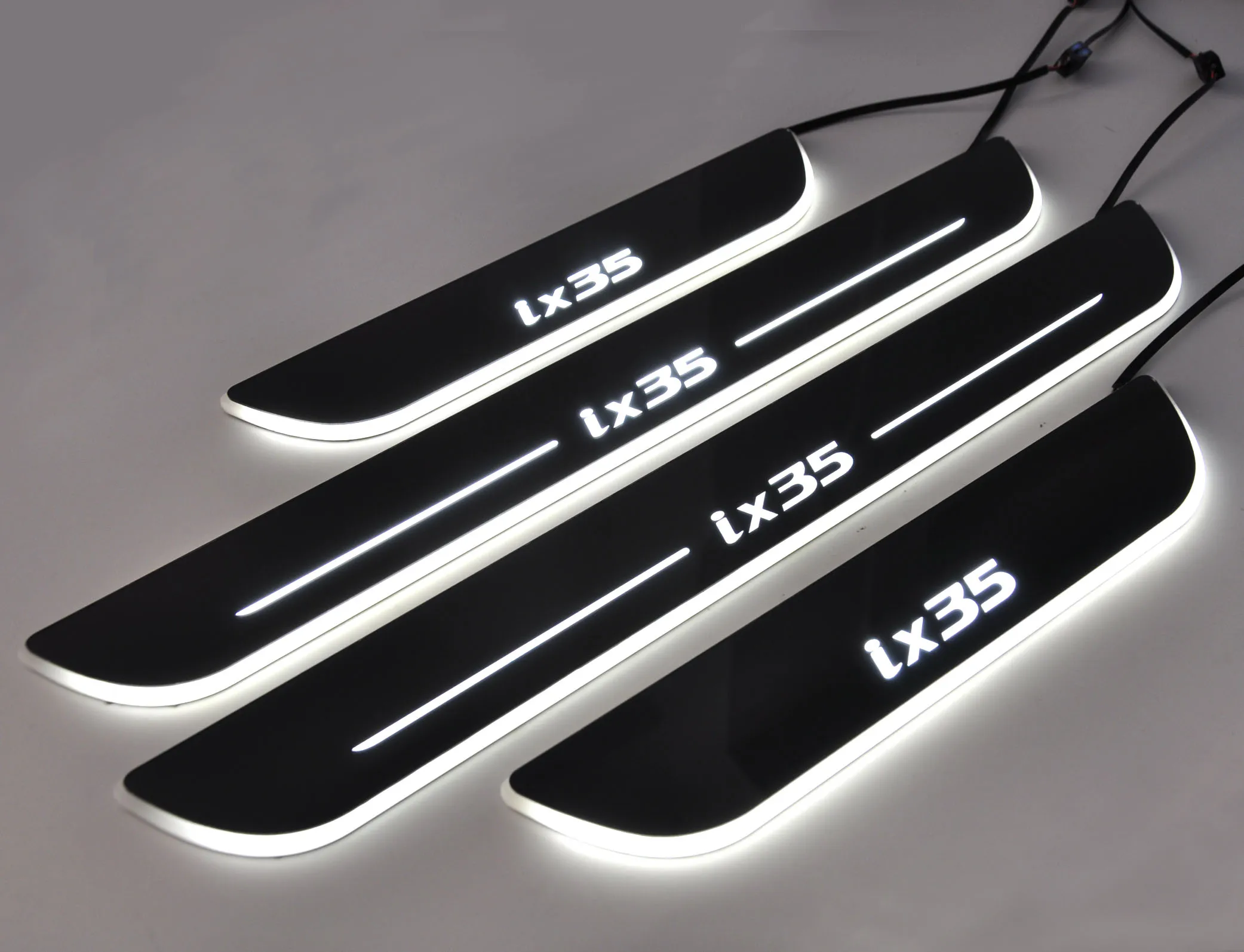 Customized 4PCS Moving LED Welcome Pedal Scuff Plate Pedal Threshold Door Sill Light For HYUNDAI IX35 2010-2016