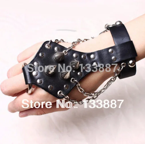 Punk Stud Glove Bracelet Rock Spike Bracelet Wristband Leather Stud Hand Jewelry