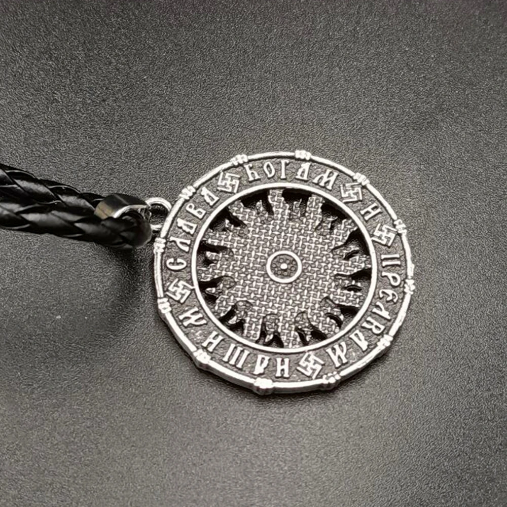 Nostalhia New Wheel Black Sun Kolovrat Slavic Necklace Pendants Norse Viking Symbol Amulet and Talisman Men Vintage Jewelry