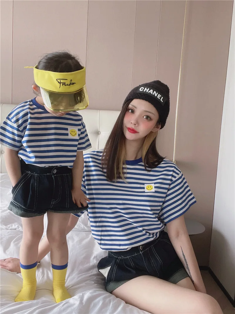 Children Striped Smile T-shirt Parent-child Outfit Clothes Top Summer Korean Boys And Girls Middle Family Matching Outfits