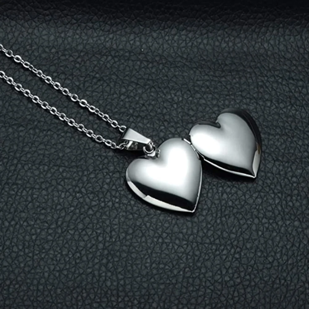 Forever In My Heart stainless steel Love Heart Locket Necklace That Holds Pictures Photo  Locket Necklace  for Women Girls