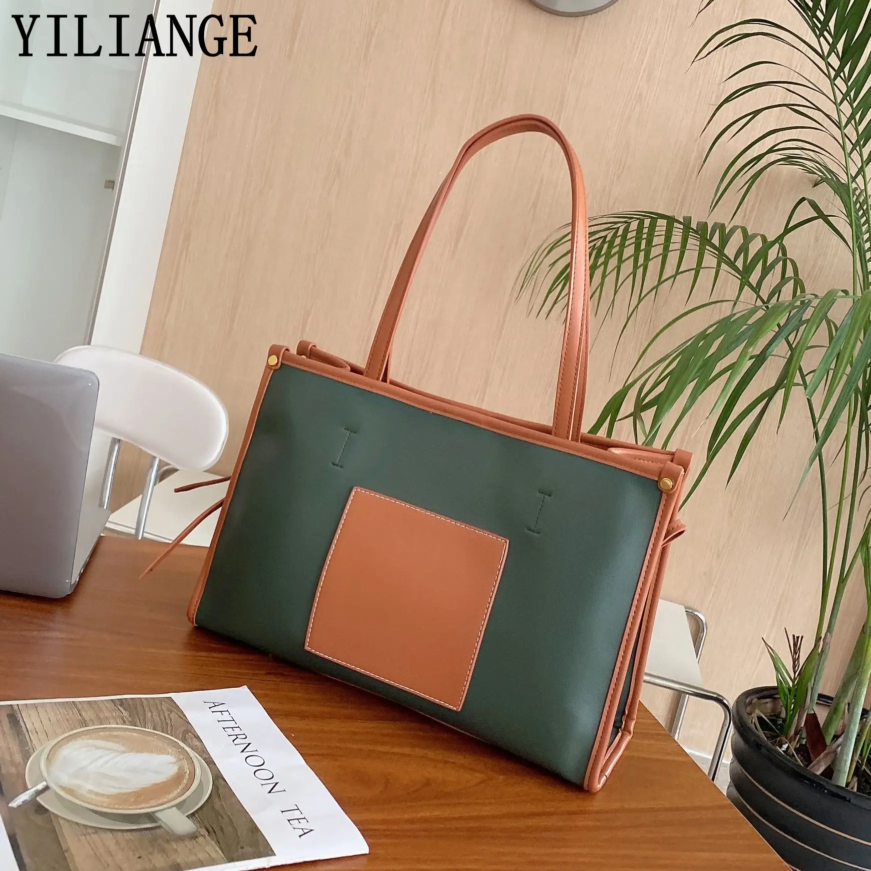 Street fashion first layer cowhide women·s shoulder bag  Designer bag of Handbag women  Postman bags for women brands 2021