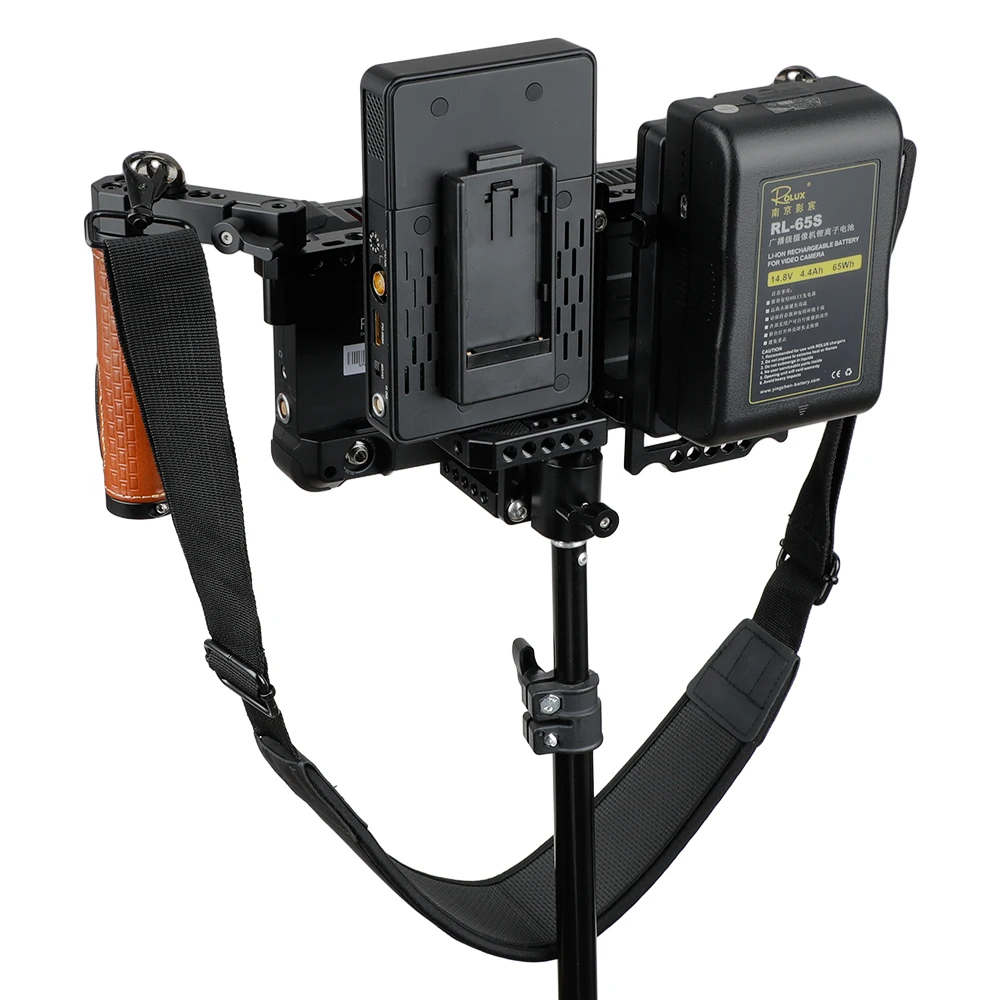 HDRIG Camera Director’s Monitor Cage Rig with Handle Grips Neck Strap V-lock Power Supply Splitter for 5‘’ 7‘’ Monitor