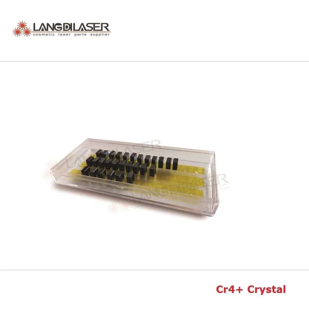 Cr 4+:YAG Crystal / Size : 8*8*4mm / Transmission Rate : 8%~10% / 12%~18%