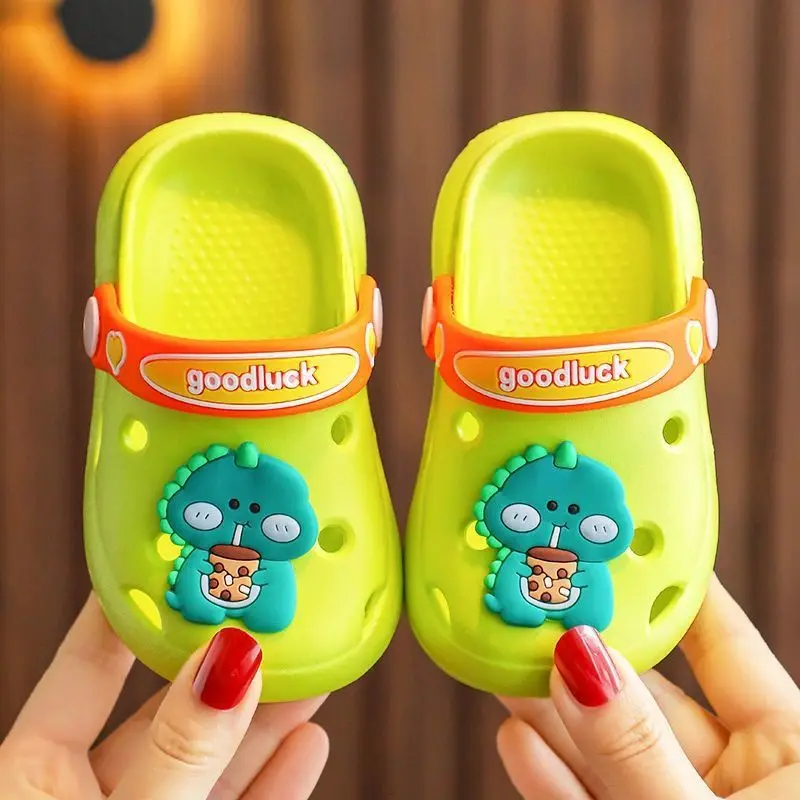 Unisex Cartoon Clogs Hole Shoes Children's Slippersinfant Non-slip Soft Bottom Indoor Anti-collision Sandals and Slippers Summer