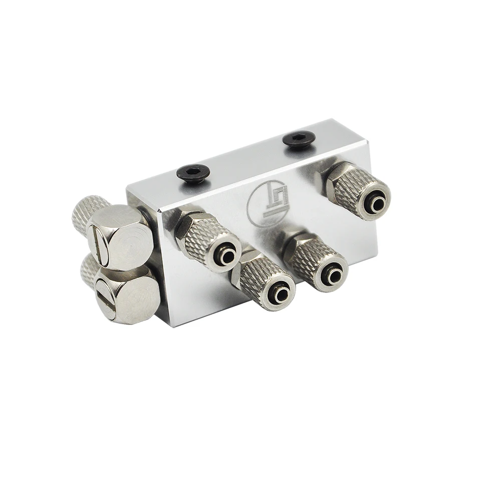 One-in Two-out hydraulic oil distributor Integral three-channel for 1/14 RC Metal Excavator Arm Part