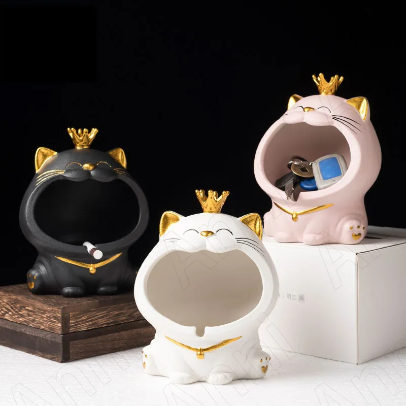 

Creativity Cat Cute Ashtray Nordic Modern Painted Crown Cat Ceramic Ashtrays Snacks Candy Storage Ornaments Gift for Boyfriend