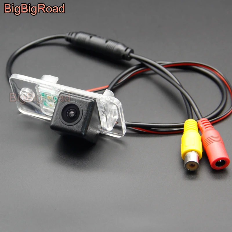 

BigBigRoad For Audi A3 S3 8P / A4 S4 B5 B6 B7 8E 8H A6L A6 A8 Q7 S5 Vehicle Wireless Rear View Backup Camera HD Color Image